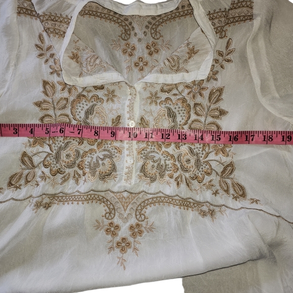 Johnny Was Eyelet Floral Embroidered Tunic Top 1/2 Button Front White Size Small - Picture 7 of 9